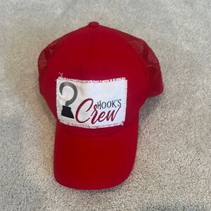 Women’s trucker baseball hat